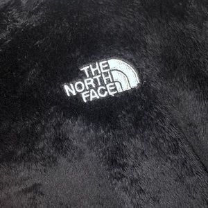 Black north face jacket